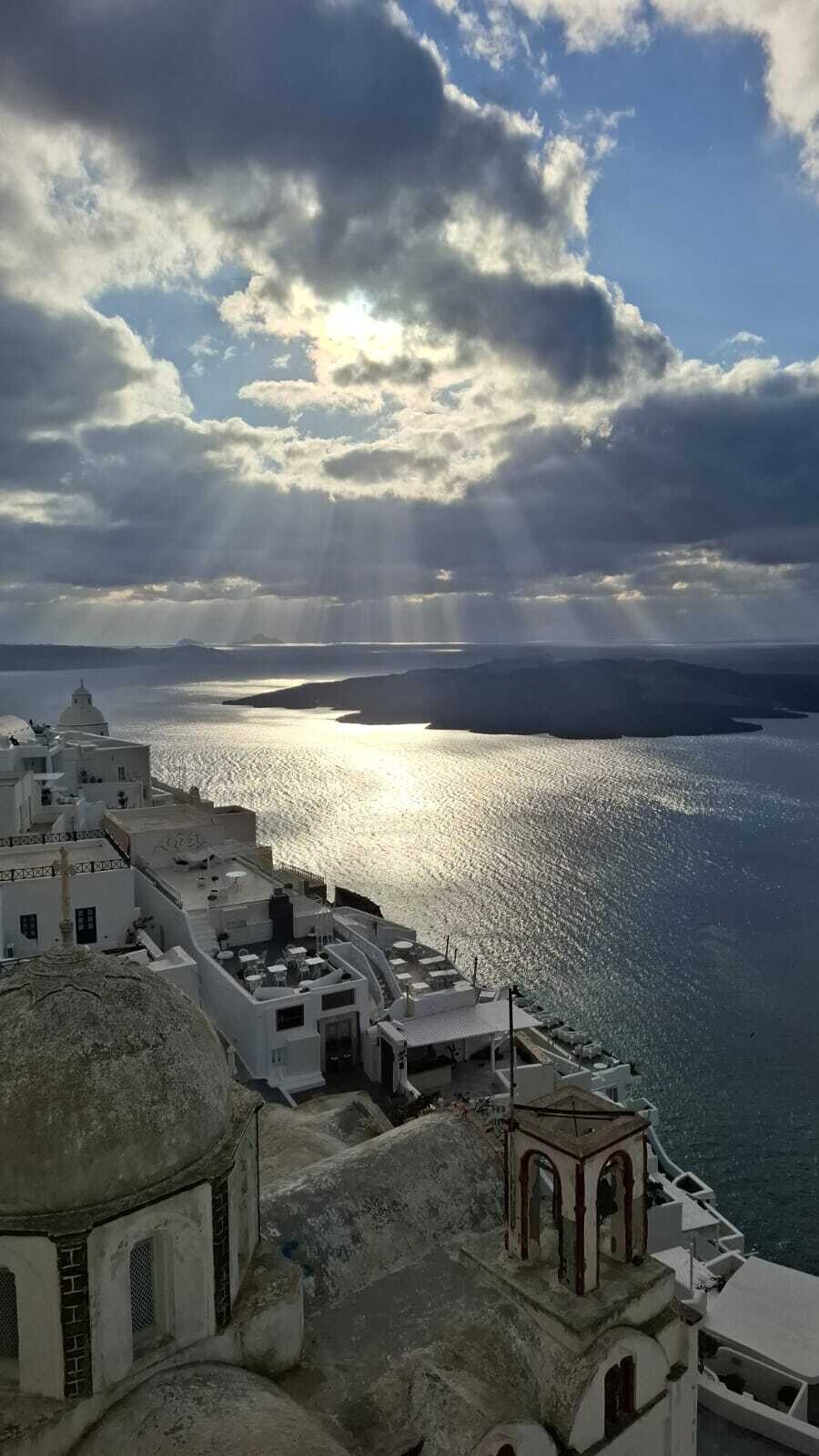 OPOY_YPARXEI_ELLADA_SANTORINI_ANAFI_11_b3362.jpeg