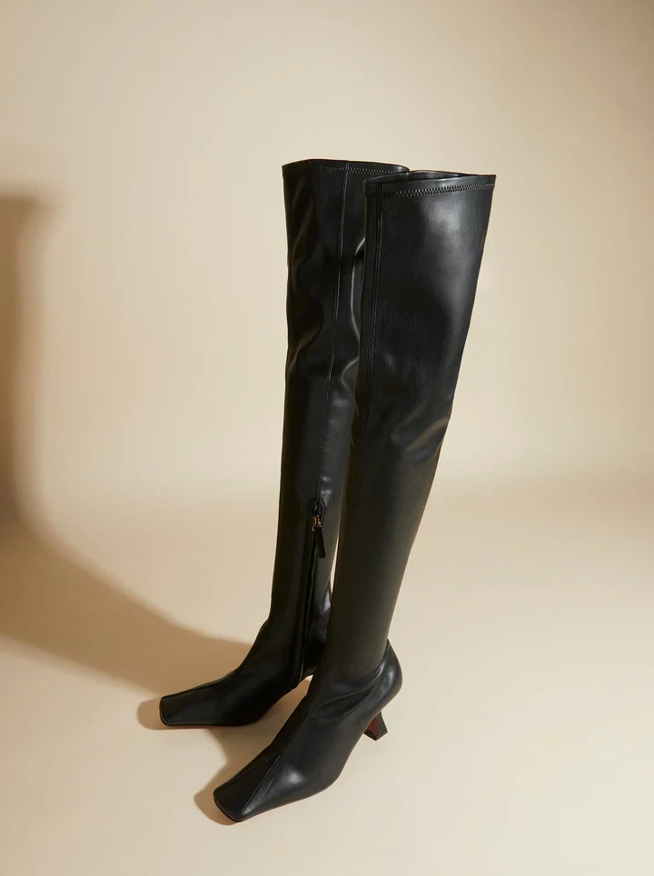 Over-Knee-High-Faux-Leather-Duck-Boots_Black_Side-1-e1708671678151_0443a454-9916-44b1-a575-edcb99b4ed6b_a1320.webp