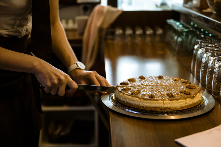 Cheesecake χωρίς ψήσιμο με καραμέλα &amp; μπισκότα