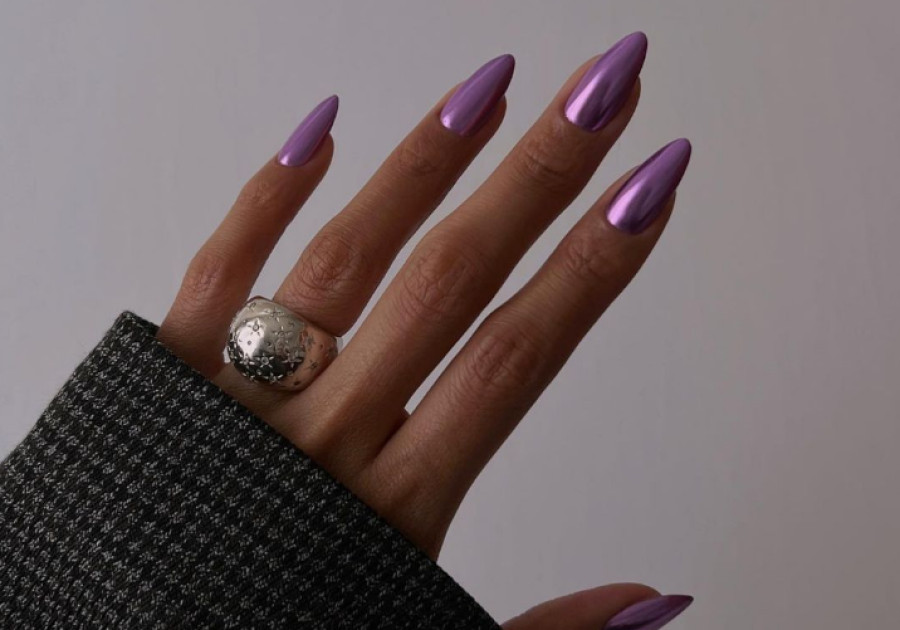 Lavender Chrome Nails: Το πιο ονειρικό μανικιούρ για το καλοκαίρι