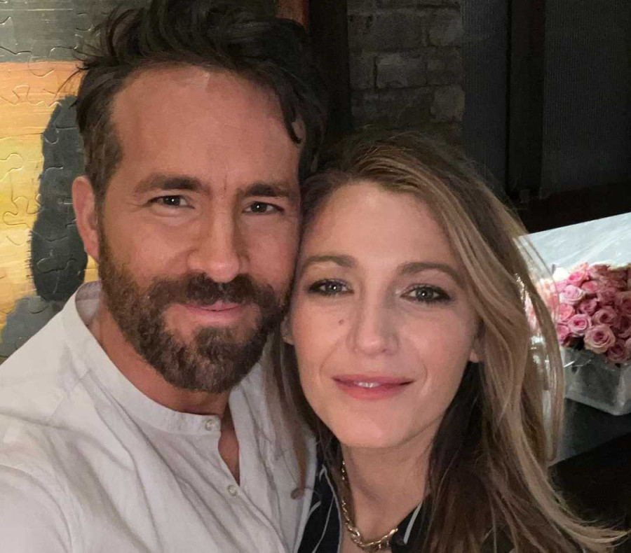 Η Blake Lively είχε γενέθλια και η ανάρτηση του Ryan Reynolds έκανε τους πάντες να απορήσουν