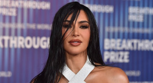 Kim Kardashian: Το σπέρμα σολομού είναι το μυστικό της για λαμπερό, νεανικό δέρμα