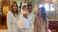 Η Μαρία Μενούνος βάφτισε την κόρη της: Η Καλομοίρα, η Μαριέττα Χρουσαλά και το ζεϊμπέκικο του Τερζή