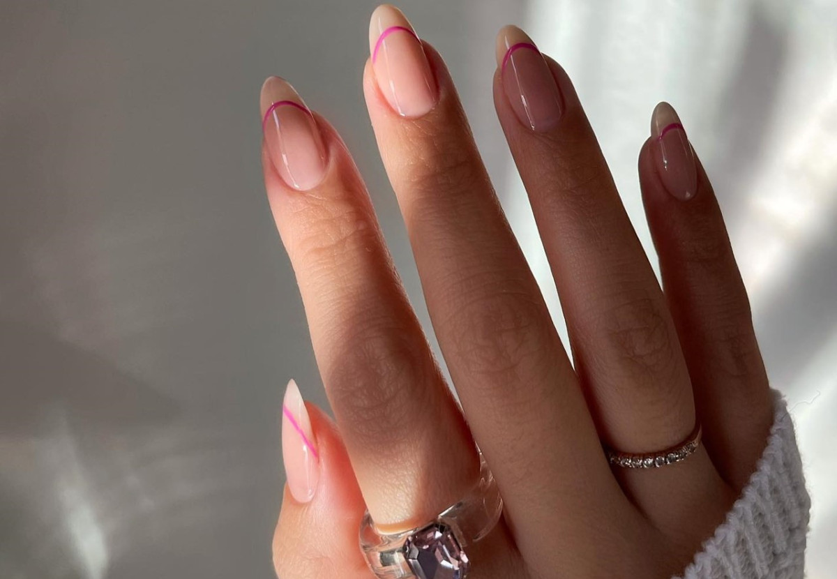 15 Strawberry milk nails για ένα απαλό, κομψό μανικιούρ