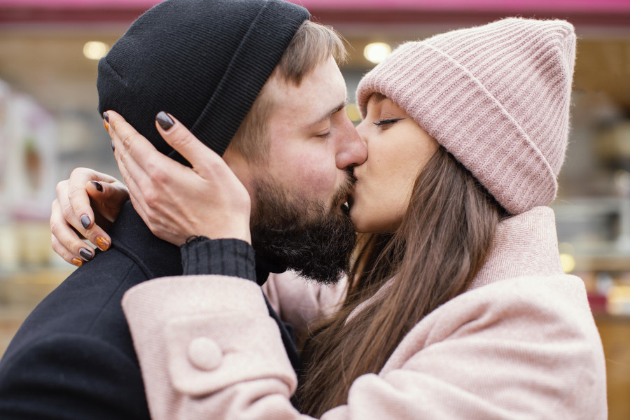 Valentine’s Kiss Day: Το φιλί που λέει περισσότερα από 1000 λέξεις!