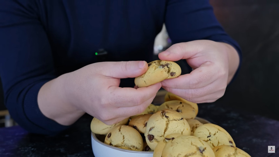 Τα νηστίσιμα μαλακά cookies πορτοκαλιού της Σαρακοστής