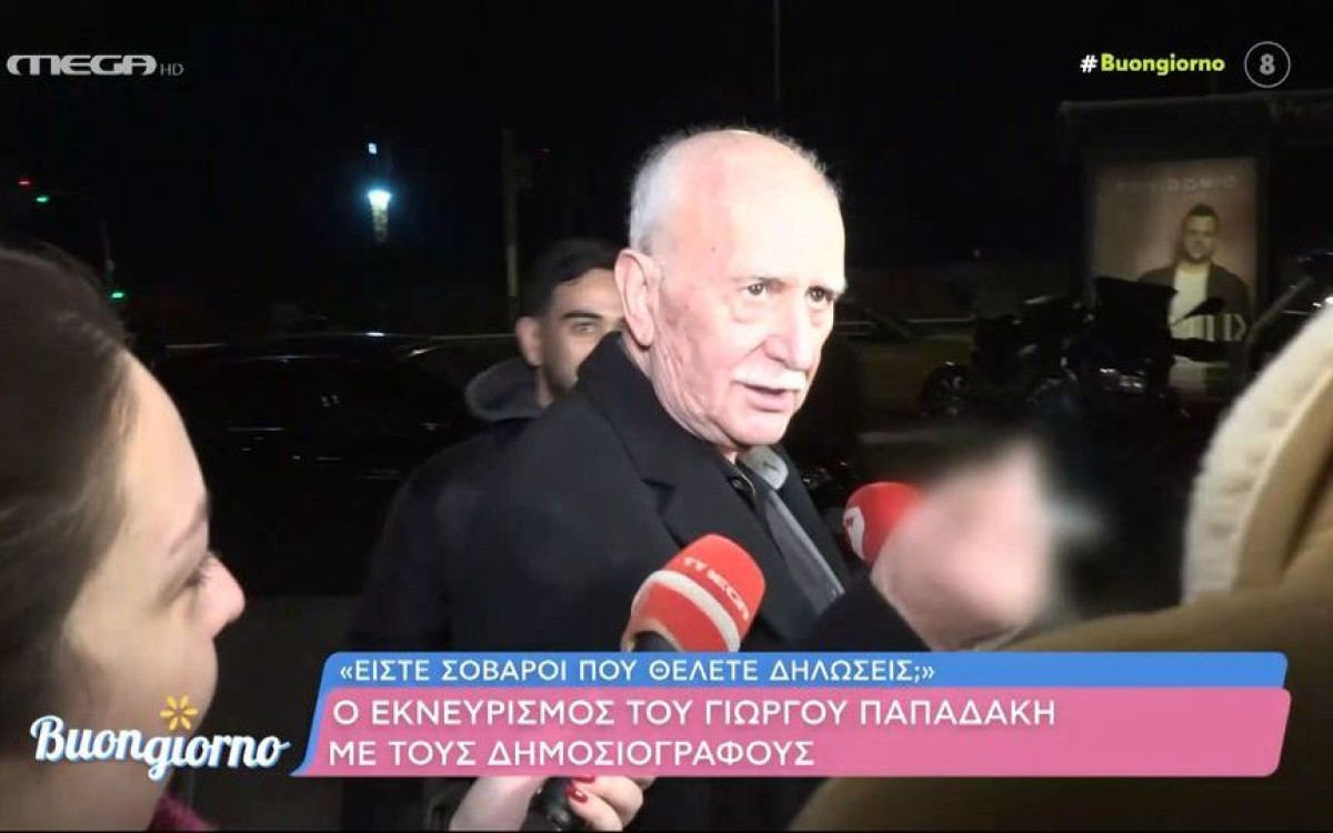 Έξαλλος ο Μικρούτσικος για τις ερωτήσεις που έκαναν στον Γιώργο Παπαδάκη έξω από την πίτα του Ant1