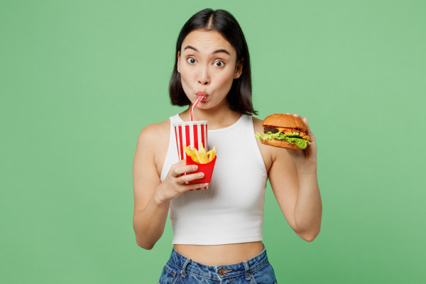 Τρως συνέχεια junk food; Tips για να πεις ''αντίο'' μια για πάντα