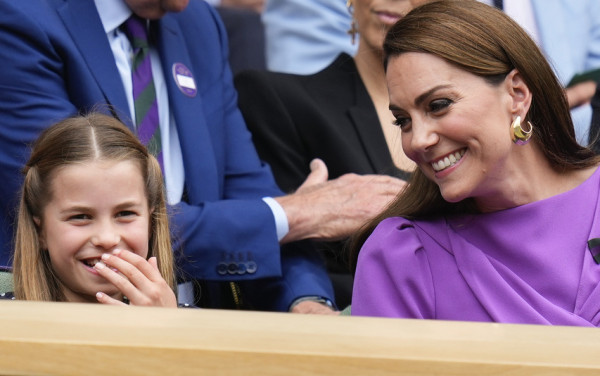 Η πριγκίπισσα Charlotte είναι η μεγαλύτερη fan της μητέρας της