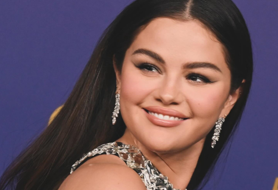 Η Selena Gomez έλαμπε στα βραβεία Emmy 2024